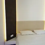 Hotel Safir 2*